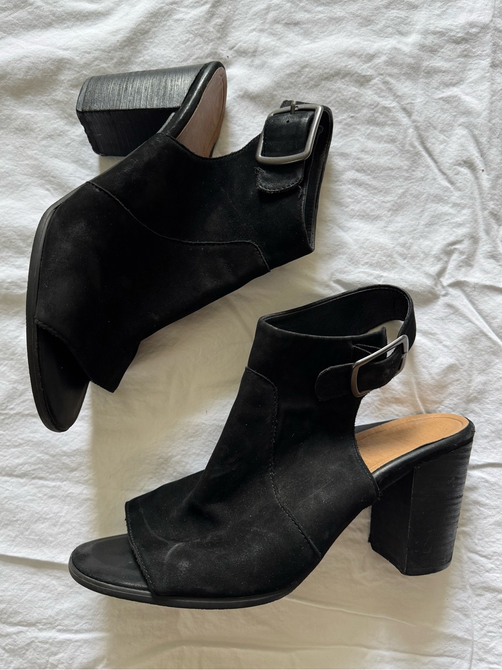 VIONIC Blakely - Black Suede Open Toe Buckled Chunky Heels